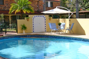 Colonial Lodge Pool - Luxury Hervey Bay Accommodation