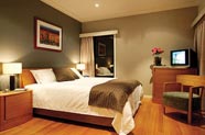 Accommodation Hervey Bay - Sereno Luxury Apartments - Bedroom