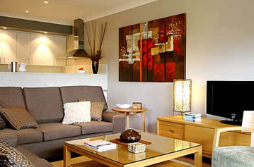 Accommodation Hervey Bay - Sereno Apartments - Lounge